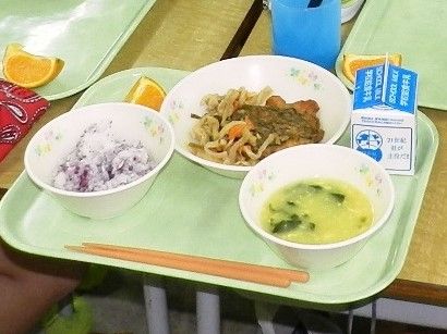 （資料写真）学校給食