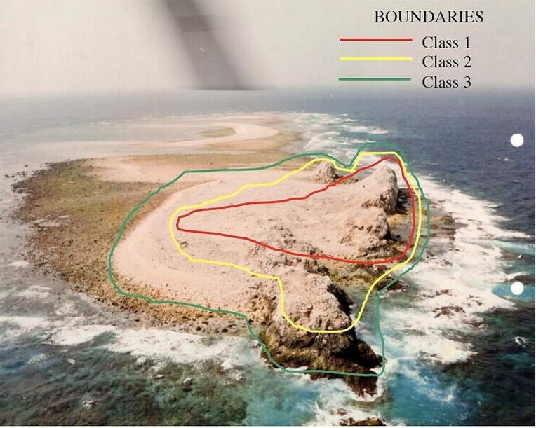 １９９９年の米空軍報告書に記載された図からは、米軍が鳥島の劣化ウラン汚染の危険度を最も深刻な「クラス１」から「クラス３」まで３段階に分類していたことが分かる