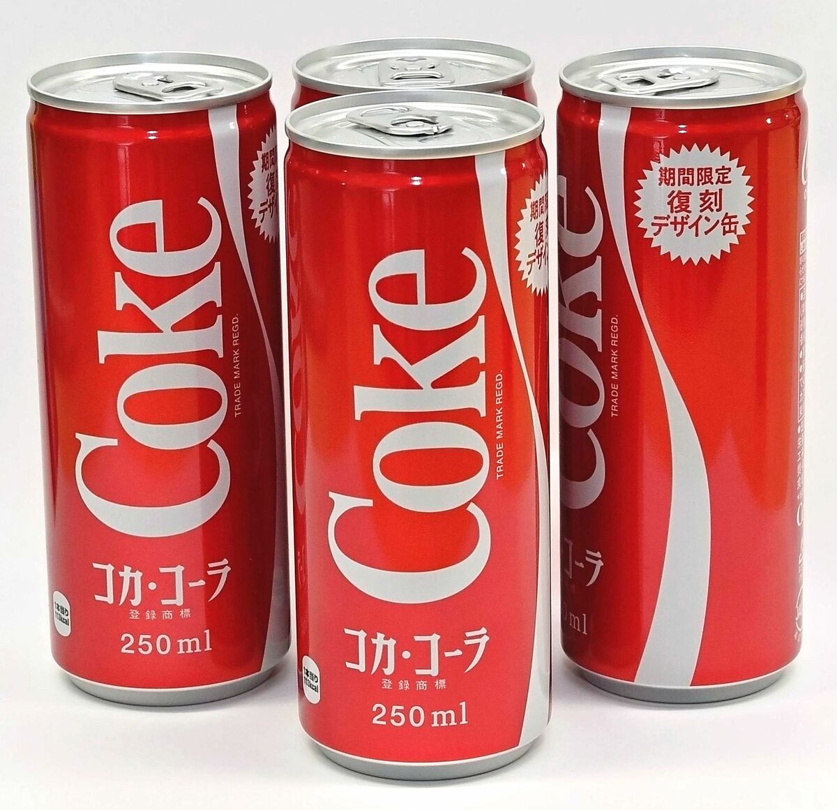 レトロな書体と深い赤色が特徴 コカ・コーラが復刻缶 沖縄限定、復帰
